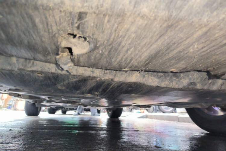 Used Toyota IZOA 2018 2.0L Yichi Version China VI Standard Chassis Front