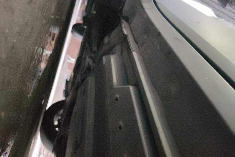 Used Toyota IZOA 2018 2.0L Yichi Version China VI Standard Chassis Front Left