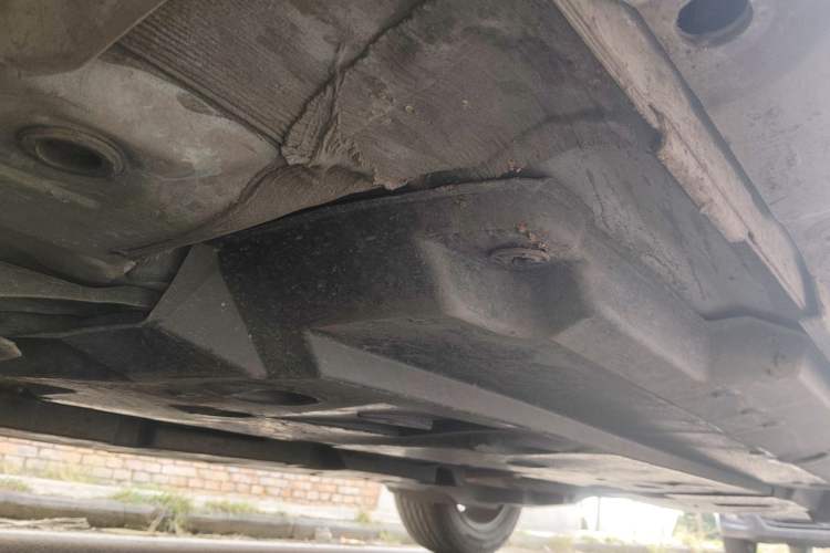Used Toyota IZOA 2018 2.0L Yichi Version China VI Standard Chassis Front Left