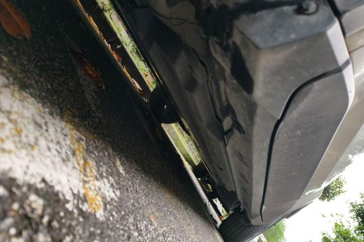 Used Toyota IZOA 2018 2.0L Yichi Version China VI Standard Chassis Front Left