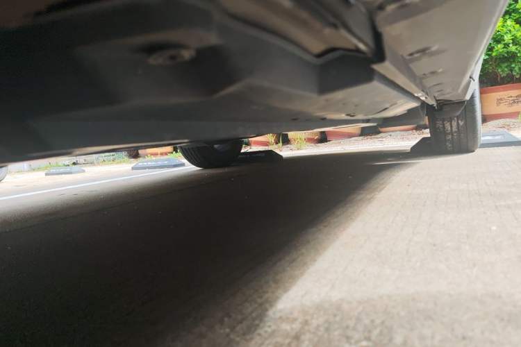 Used Toyota IZOA 2018 2.0L Yichi Edition China V Standard Chassis Front Left