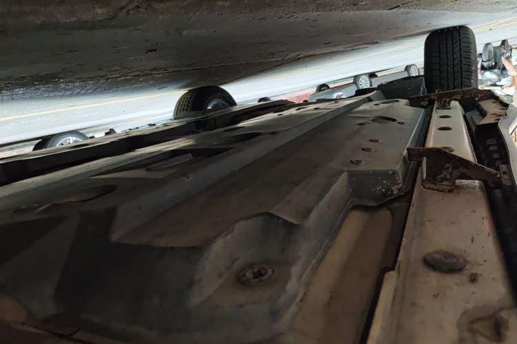 Used Toyota IZOA 2018 2.0L Yichi Edition China V Standard Chassis Front Right