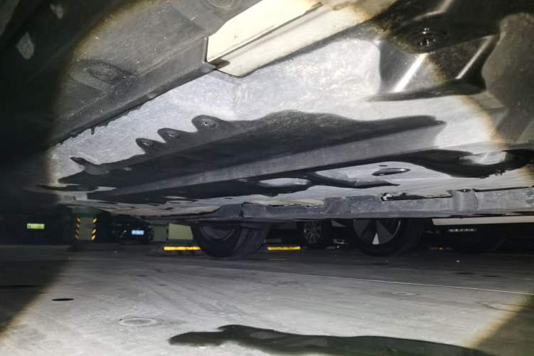 Used Toyota IZOA 2018 2.0L Yichi Version China VI Standard Chassis Front Right
