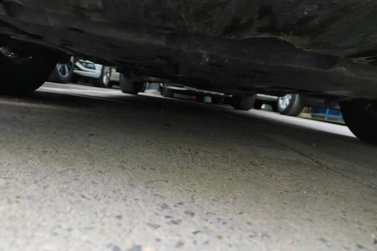 Used Toyota IZOA 2018 2.0L Yichi Version China VI Standard Chassis Front