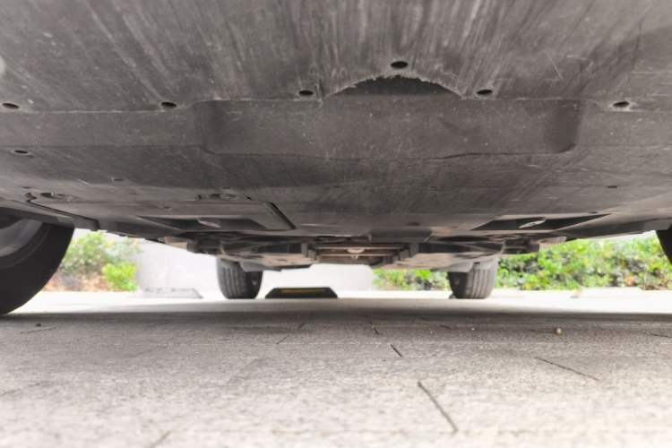 Used Toyota IZOA 2018 2.0L Yichi Version China VI Standard Chassis Front