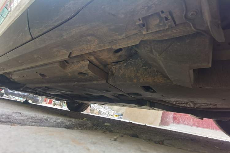 Used Toyota IZOA 2018 2.0L Yichi Version China VI Standard Chassis Rear Left