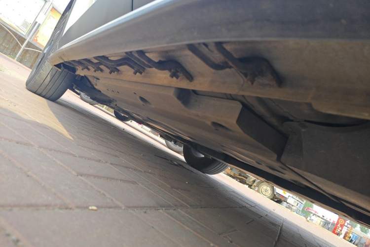 Used Toyota IZOA 2018 2.0L Yichi Version China VI Standard Chassis Rear Left