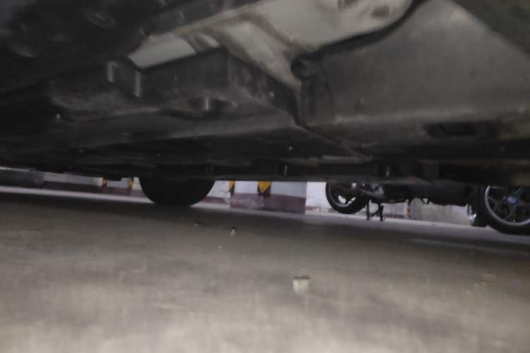 Used Toyota IZOA 2018 2.0L Yichi Version China VI Standard Chassis Rear Left