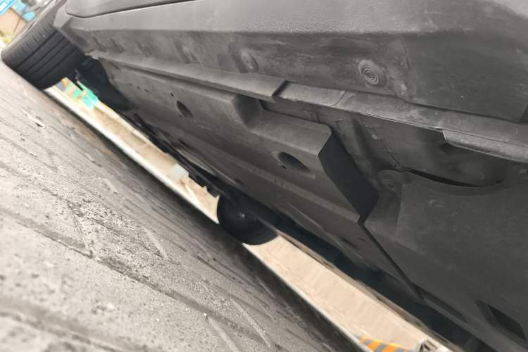 Used Toyota IZOA 2018 2.0L Yichi Edition China V Standard Chassis Rear Left