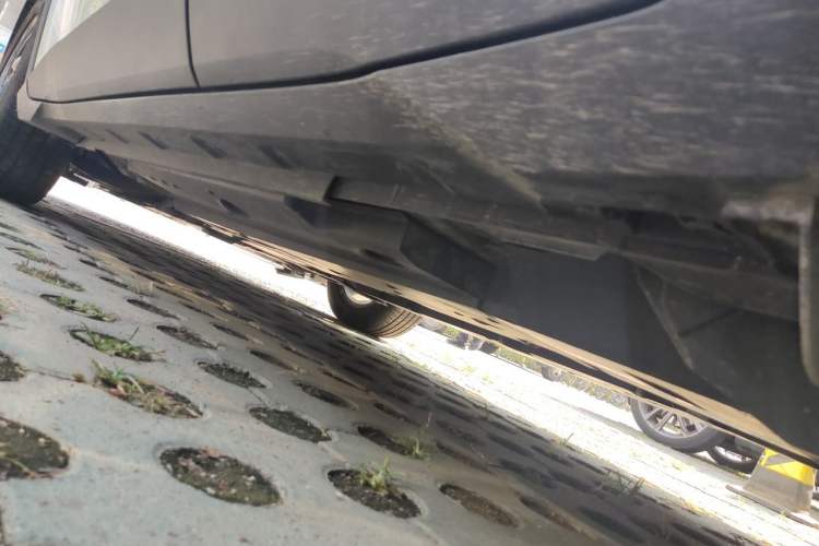 Used Toyota IZOA 2018 2.0L Yichi Version China VI Standard Chassis Rear Left