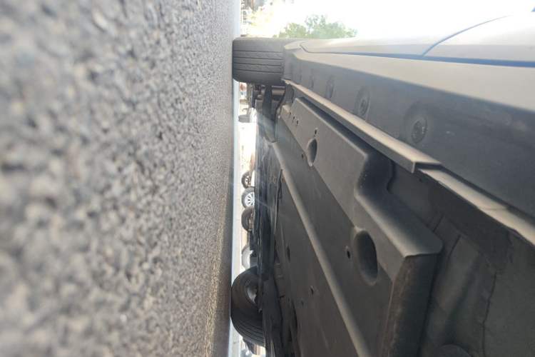 Used Toyota IZOA 2018 2.0L Yidong Version China V Standard Chassis Rear Left