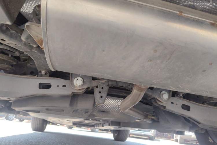 Used Toyota IZOA 2018 2.0L Yichi Version China VI Standard Chassis Rear