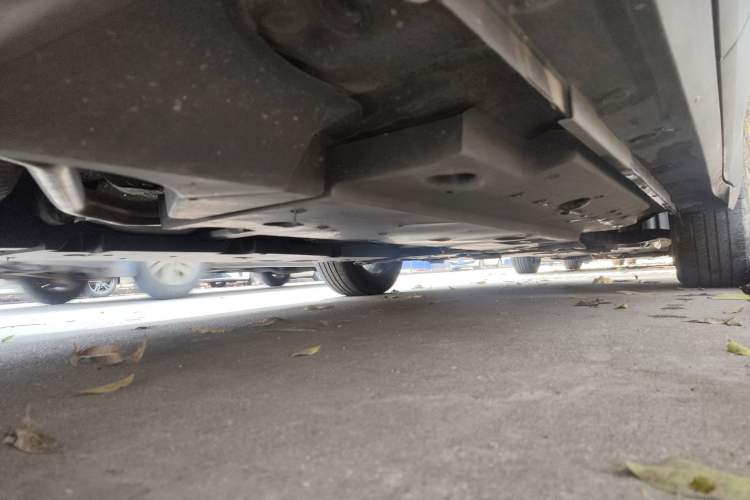 Used Toyota IZOA 2018 2.0L Yichi Version China VI Standard Chassis Rear Right