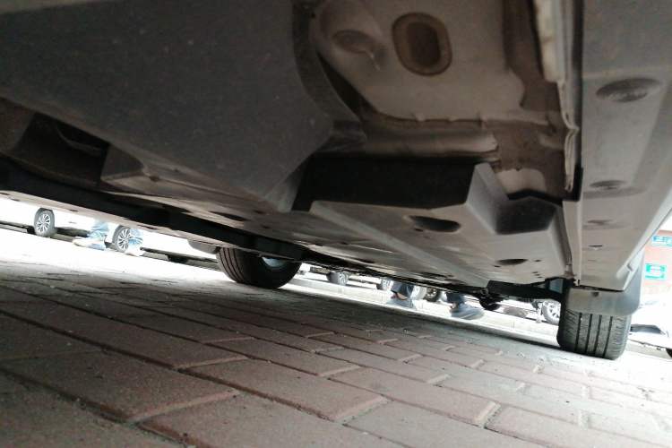 Used Toyota IZOA 2018 2.0L Yichi Edition China V Standard Chassis Rear Right