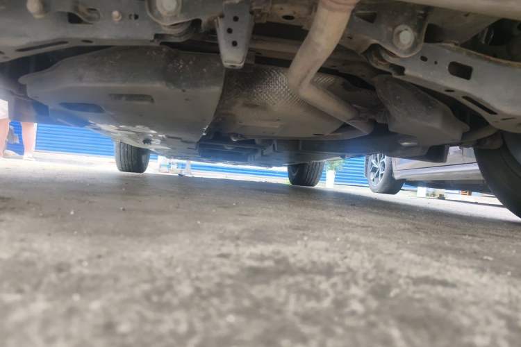 Used Toyota IZOA 2018 2.0L Yixuan Sunroof Version China VI Standard Chassis Rear