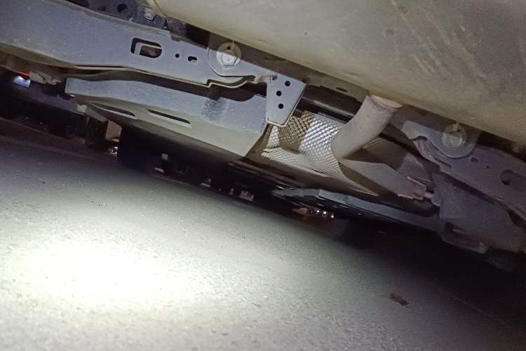 Used Toyota IZOA 2018 2.0L Yichi Version China VI Standard Chassis Rear