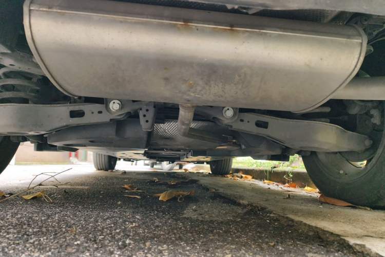 Used Toyota IZOA 2018 2.0L Yichi Version China VI Standard Chassis Rear