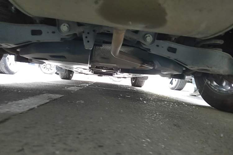 Used Toyota IZOA 2018 2.0L Yichi Version China VI Standard Chassis Rear
