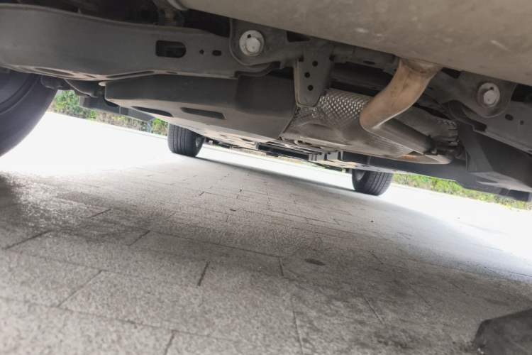 Used Toyota IZOA 2018 2.0L Yichi Version China VI Standard Chassis Rear