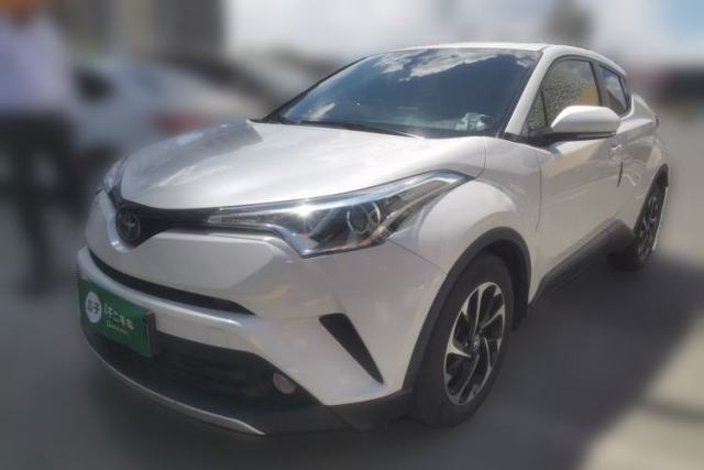 Used Toyota IZOA 2018 2.0L Yixuan Sunroof Version China VI Standard