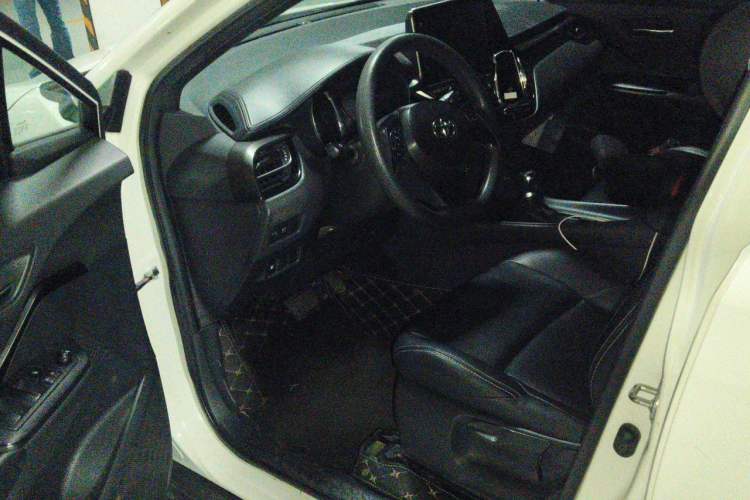 Used Toyota IZOA 2018 2.0L Yidong Edition China VI Driver Seat