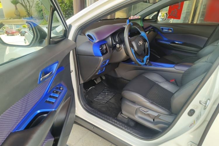 Used Toyota IZOA 2018 2.0L Yichi Version China VI Standard Driver Seat