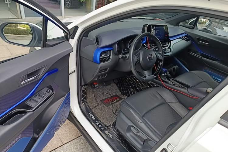 Used Toyota IZOA 2018 2.0L Yichi Edition China V Standard Driver Seat