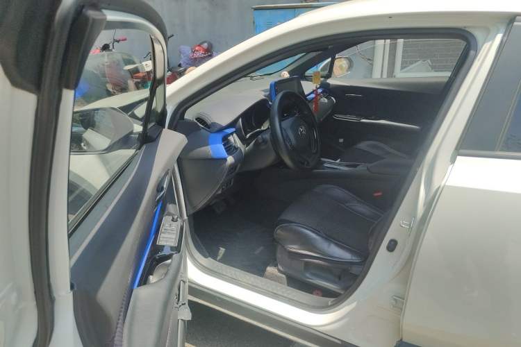 Used Toyota IZOA 2018 2.0L Yichi Edition China V Standard Driver Seat