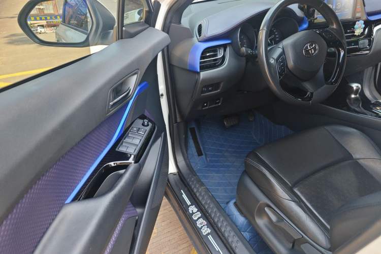 Used Toyota IZOA 2018 2.0L Yichi Edition China V Standard Driver Seat