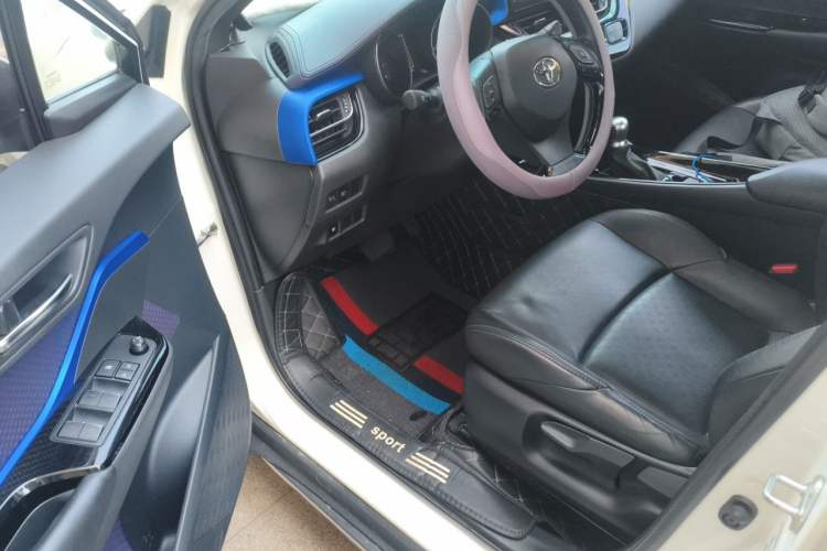 Used Toyota IZOA 2018 2.0L Yichi Edition China V Standard Driver Seat