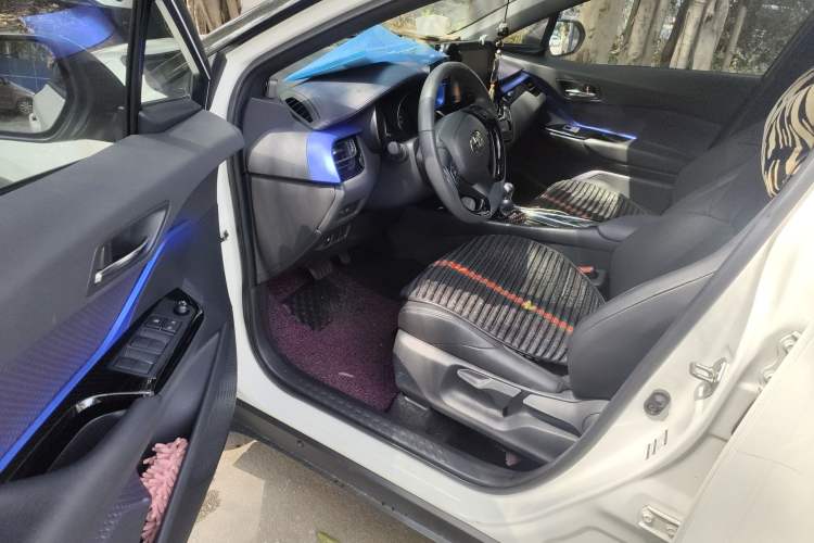 Used Toyota IZOA 2018 2.0L Yichi Version China VI Standard Driver Seat