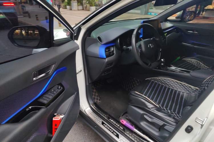 Used Toyota IZOA 2018 2.0L Yichi Edition China V Standard Driver Seat