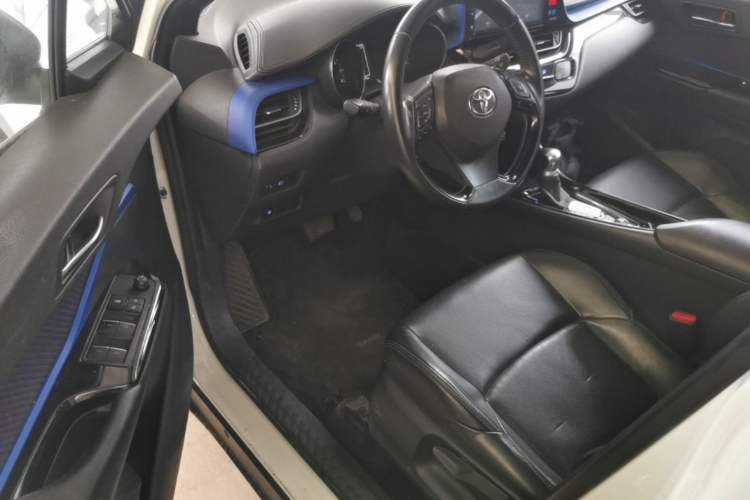 Used Toyota IZOA 2018 2.0L Yichi Edition China V Standard Driver Seat
