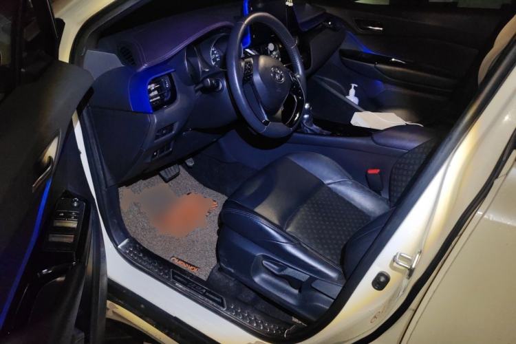 Used Toyota IZOA 2018 2.0L Yichi Edition China V Standard Driver Seat