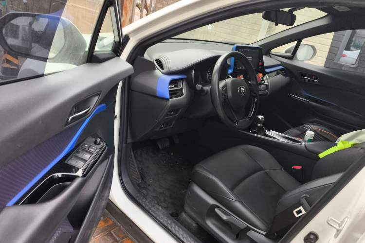 Used Toyota IZOA 2018 2.0L Yichi Edition China V Standard Driver Seat