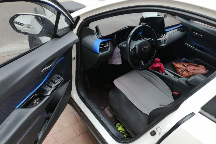 Used Toyota IZOA 2018 2.0L Yichi Edition China V Standard Driver Seat