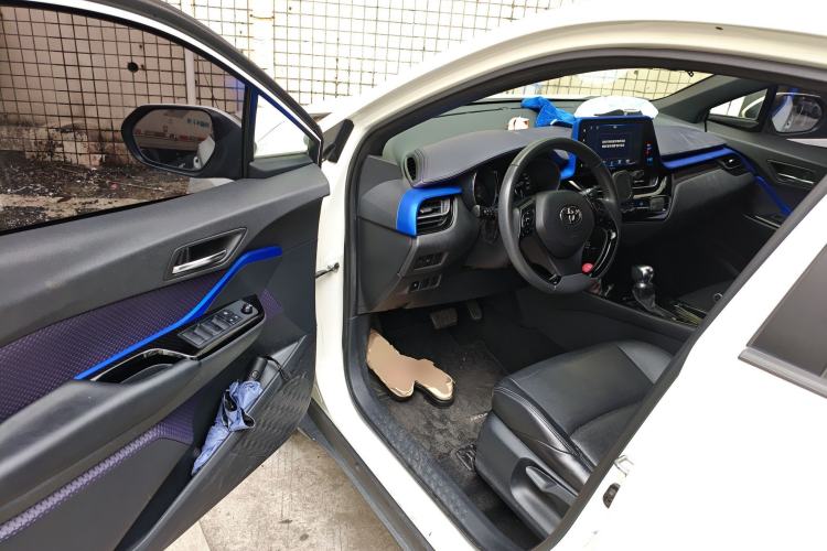 Used Toyota IZOA 2018 2.0L Yichi Edition China V Standard Driver Seat