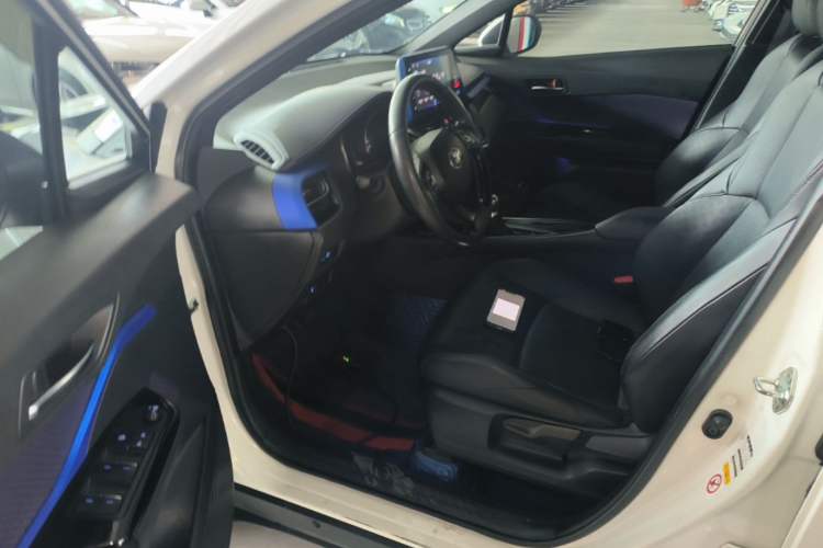 Used Toyota IZOA 2018 2.0L Yichi Edition China V Standard Driver Seat
