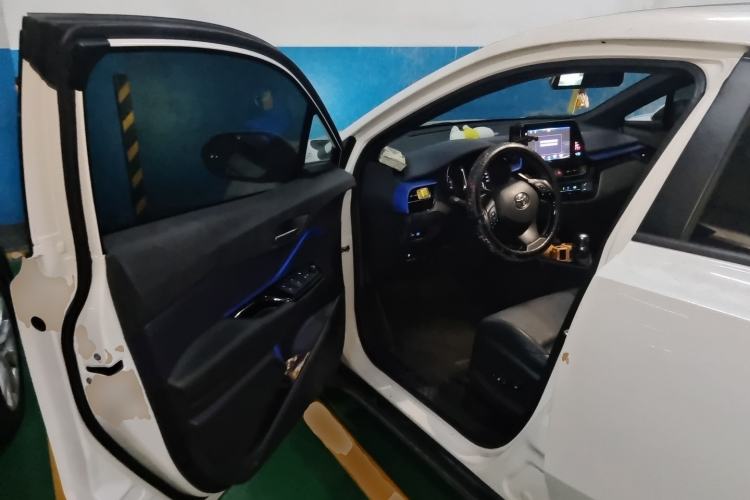 Used Toyota IZOA 2018 2.0L Yixuan Version China VI Standard Driver Seat