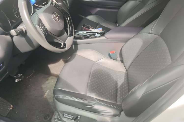 Used Toyota IZOA 2018 2.0L Yichi Edition China V Standard Driver Seat