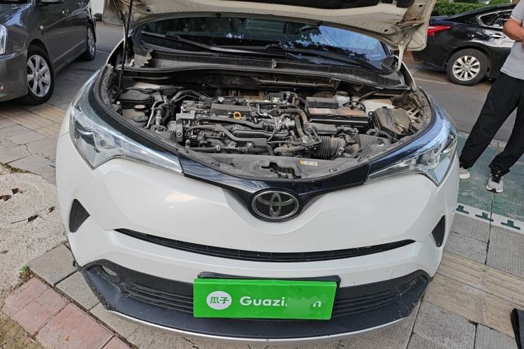 Used Toyota IZOA 2018 2.0L Yichi Edition China V Standard Engine Bay
