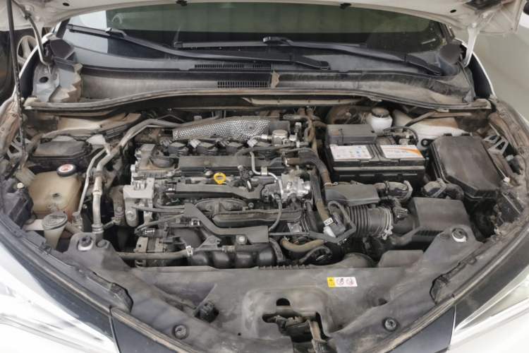 Used Toyota IZOA 2018 2.0L Yichi Edition China V Standard Engine Bay