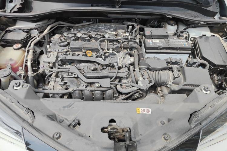 Used Toyota IZOA 2018 2.0L Yichi Version China VI Standard Engine Bay
