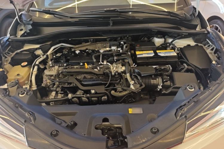 Used Toyota IZOA 2018 2.0L Yichi Edition China V Standard Engine Bay