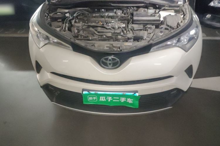 Used Toyota IZOA 2018 2.0L Yichi Version China VI Standard Engine Bay