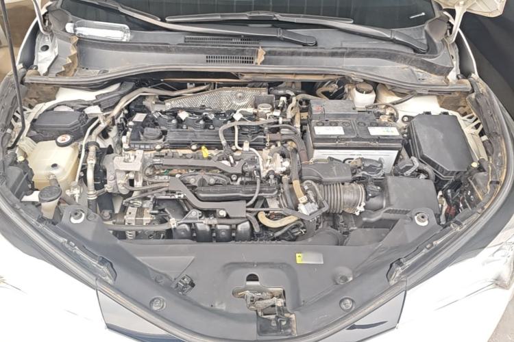 Used Toyota IZOA 2018 2.0L Yichi Edition China V Standard Engine Bay