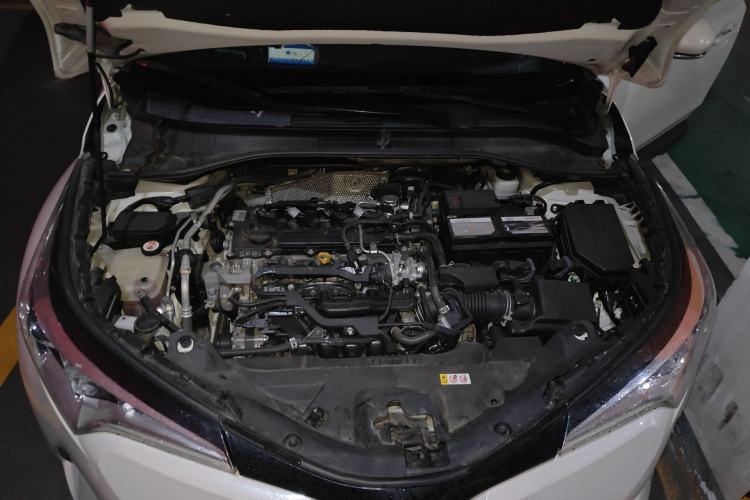 Used Toyota IZOA 2018 2.0L Yichi Edition China V Standard Engine Bay
