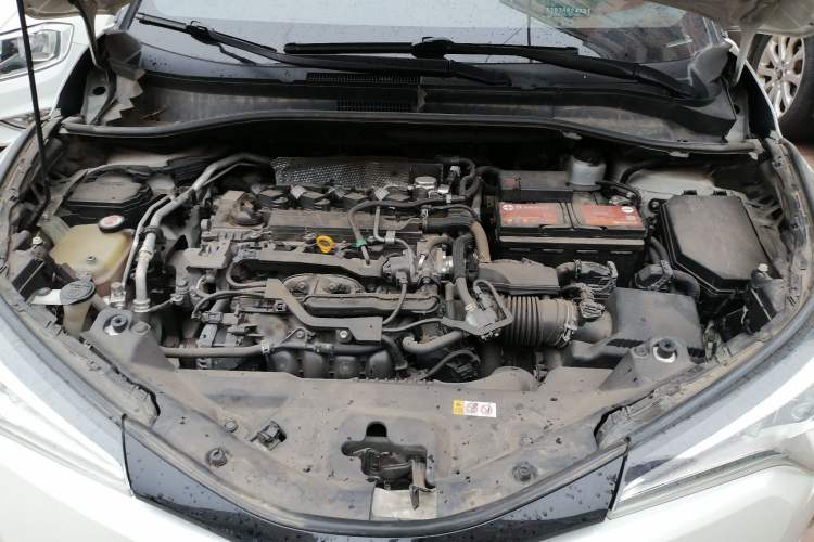 Used Toyota IZOA 2018 2.0L Yichi Edition China V Standard Engine Bay