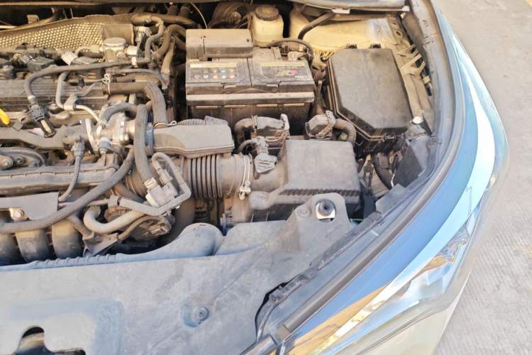 Used Toyota IZOA 2018 2.0L Yichi Version China VI Standard Engine Bay Left