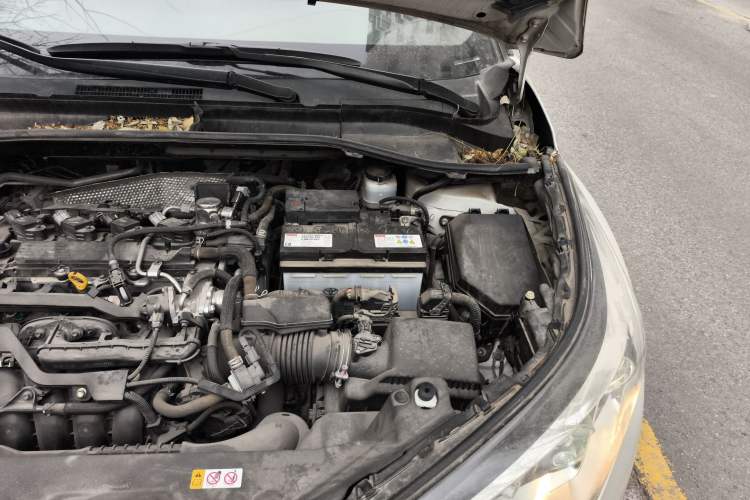 Used Toyota IZOA 2018 2.0L Yichi Edition China V Standard Engine Bay Left
